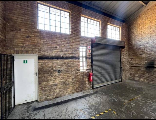 INDUSTRIAL PROPERTY TO RENT IN HENNOPSPARK